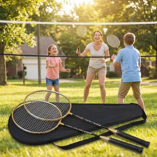 Famille joue raquettes badminton parc