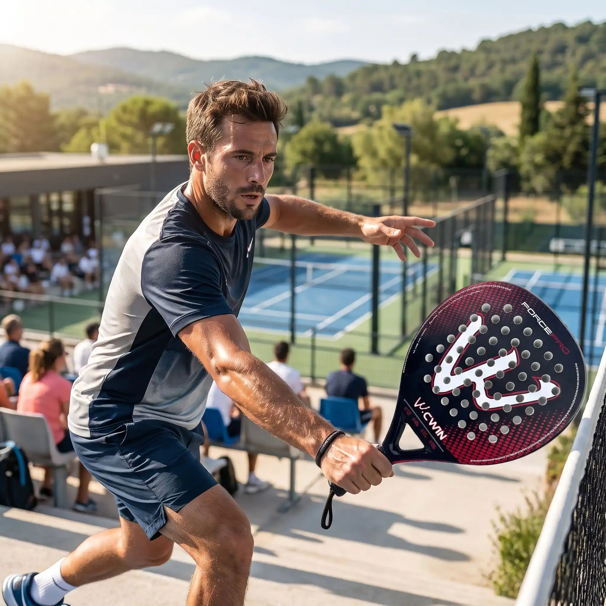 Tournoi de padel pour donne avec padel raquette